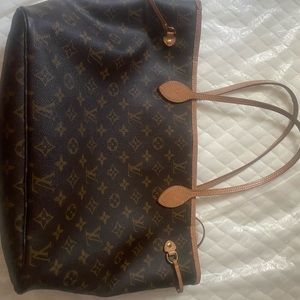 Louis Vuitton Neverfull Gm